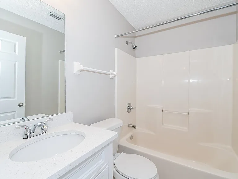 13146 Staffordshire Dr S — Photo 15
