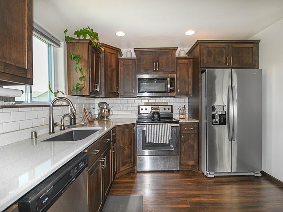 5th image of 3736 30th St S