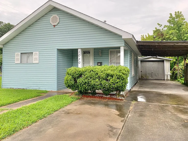 1030 Dallas St — Photo 1