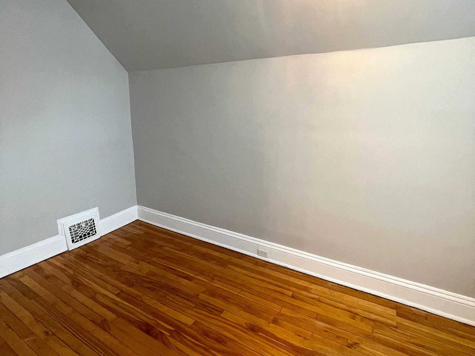 66 Flora St. — Photo 4