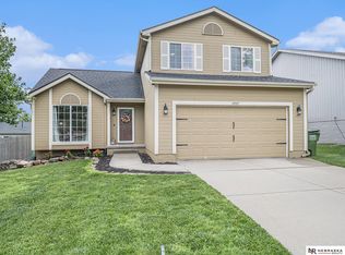 14907 Bauman Ave, Omaha, NE 68116