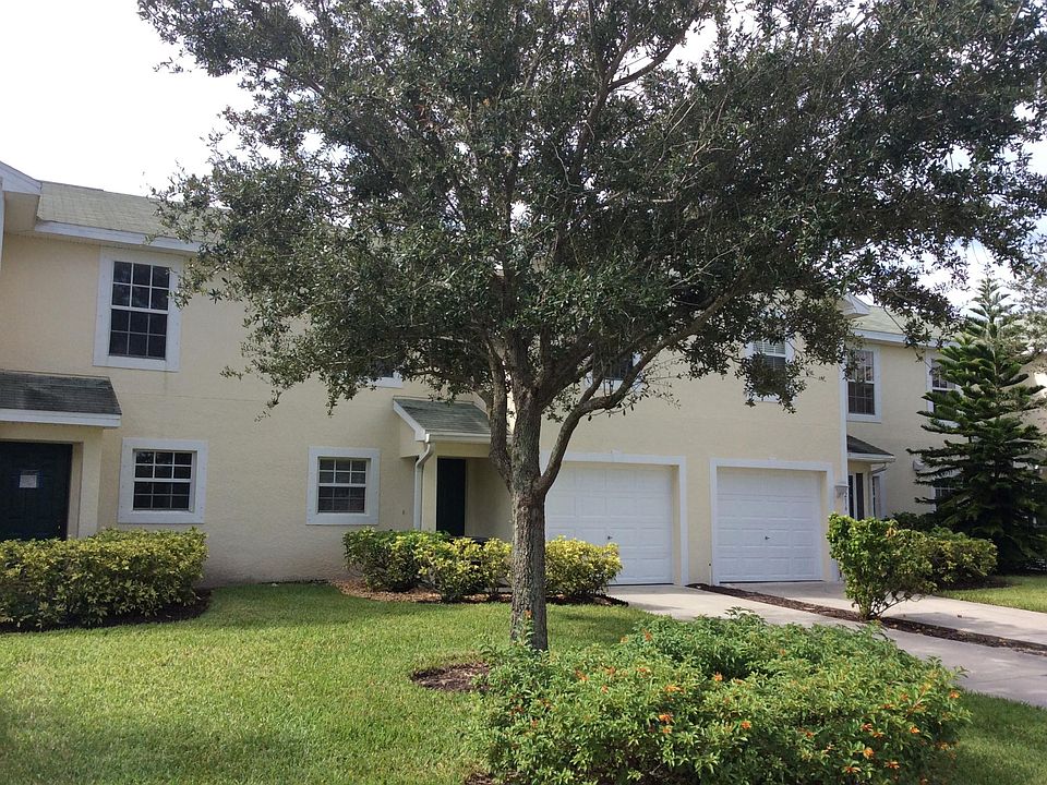 Front of Unit 1 Car Garage