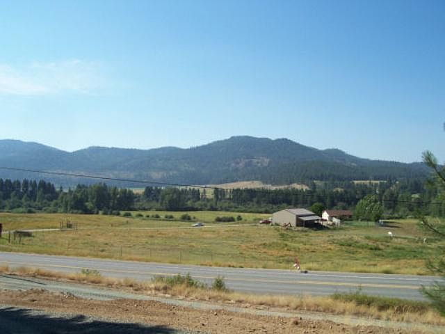 2nd image of 17XX Highway 395 S
