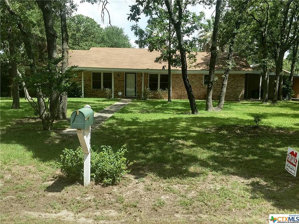 1st image of 106 Sand Oak Dr