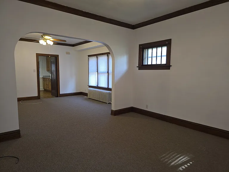 722 Nicholson St — Photo 3