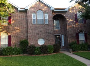 2602 Pinebrook Ln, Seabrook, TX 77586