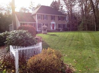 22 Moulton Dr, Londonderry, NH 03053