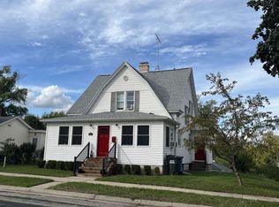 615 Prospect Ave, Portage, WI 53901