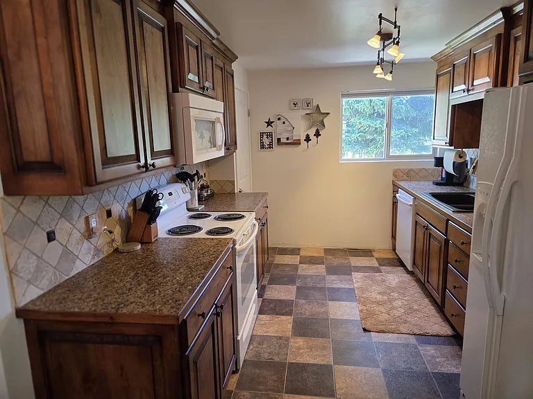 1037 Sunrise Blvd #1 — Photo 9