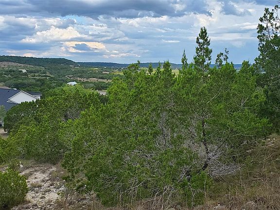 4th image of 588 Balcones Ridge Way