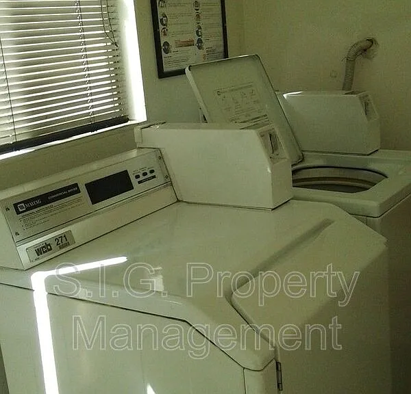 501 S 7th St #E — Photo 8