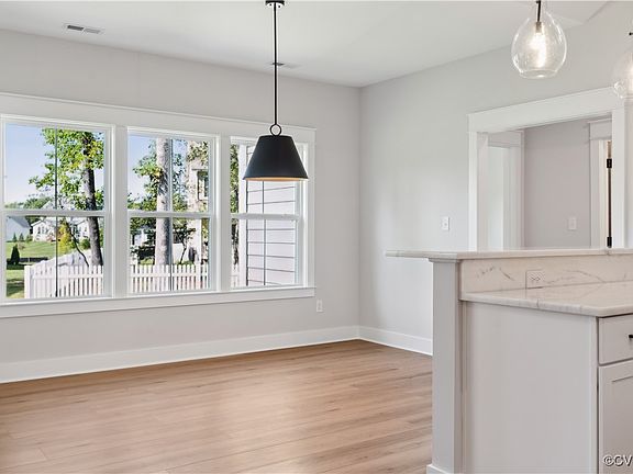 3rd image of 10136 Cabernet Ln