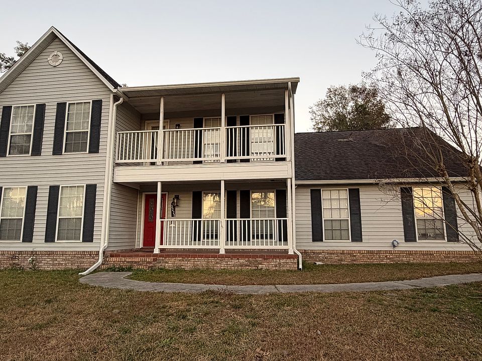 1st image of 3225 SE 21st Ave