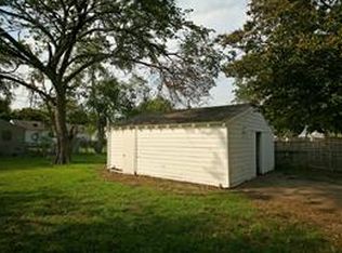 1316 Meadowbrook Dr, Garland, TX 75040