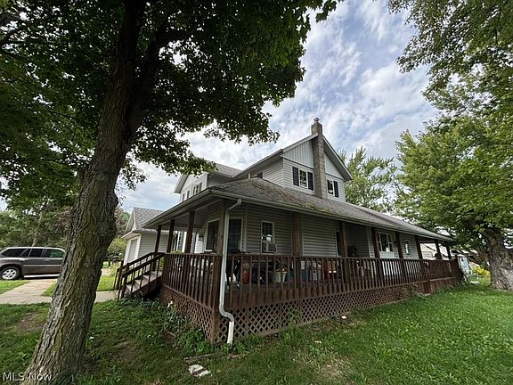 2nd image of 1665 Buckskin Rd
