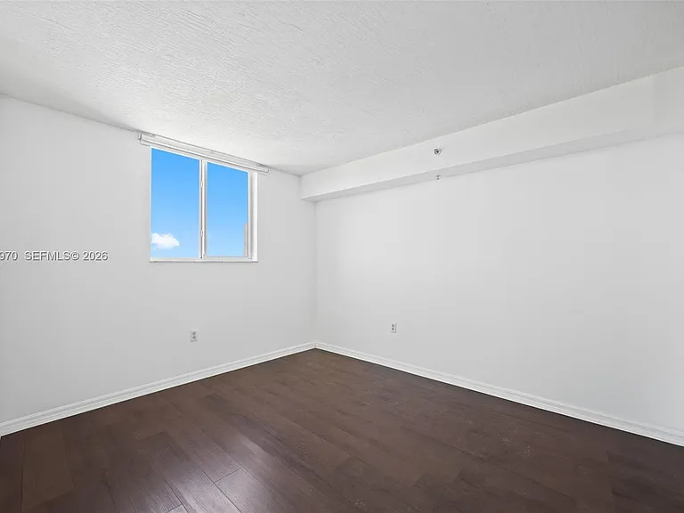 102 SW 6th Ave #605 — Photo 12