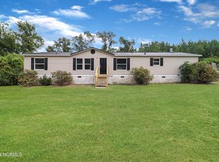 396 Comfort Rd, Richlands, NC 28574