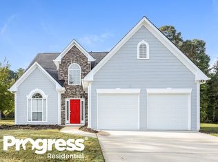 8132 Valleyridge Dr, Union City, GA 30291