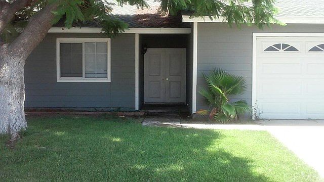 2nd image of 9420 Randolph St