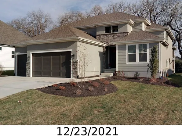 9149 Green Rd, Lenexa, KS 66227