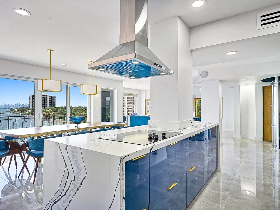 11111 Biscayne Blvd #7E
