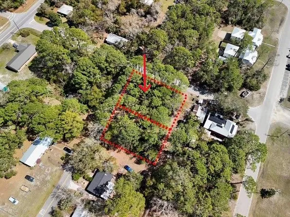 161 Avenue K, Apalachicola, FL 32320