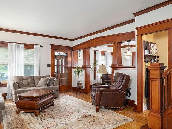 2nd image of 354 Darwin Dr