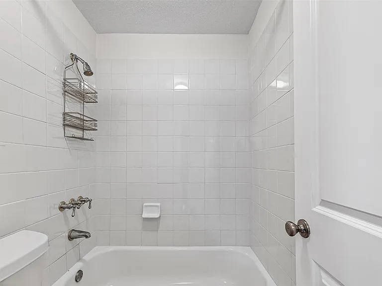 3700 W Clay St #227 — Photo 22