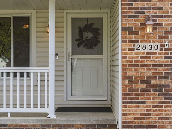 4th image of 2830 Crown Pointe Rd