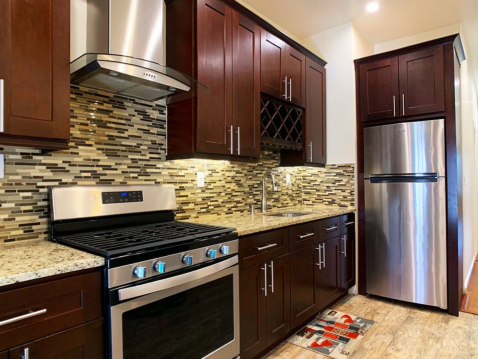 1st image of 1518 Putnam Ave Floor 2