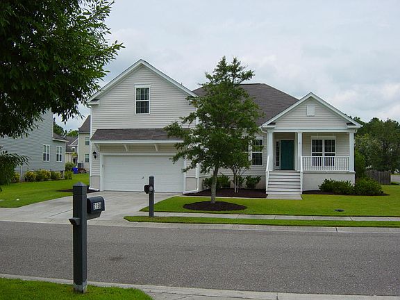 3rd image of 2145 Summerwood Dr