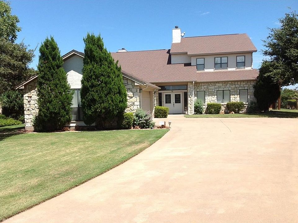1st image of 90 Oyster Bay