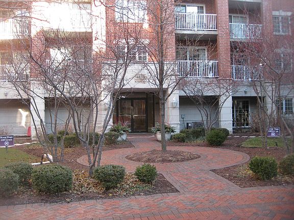 4th image of 4833 N Olcott Ave Unit 203