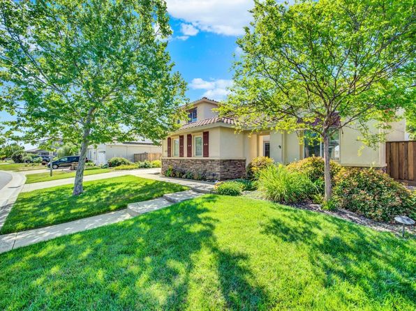 33565 Wildwing Dr, Woodland, CA 95695