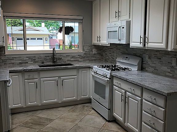 3rd image of 6638 Ebensburg Ln
