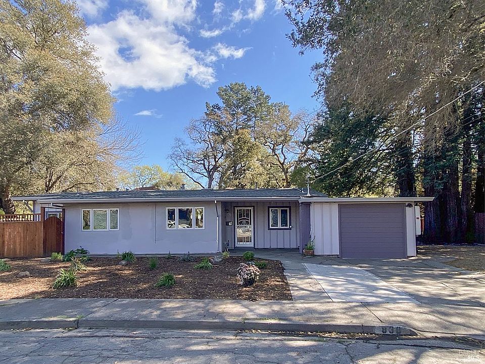 1st image of 838 Oakwood Drive