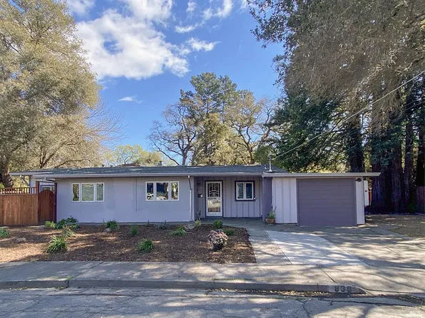 838 Oakwood Drive, Sonoma, CA 95476