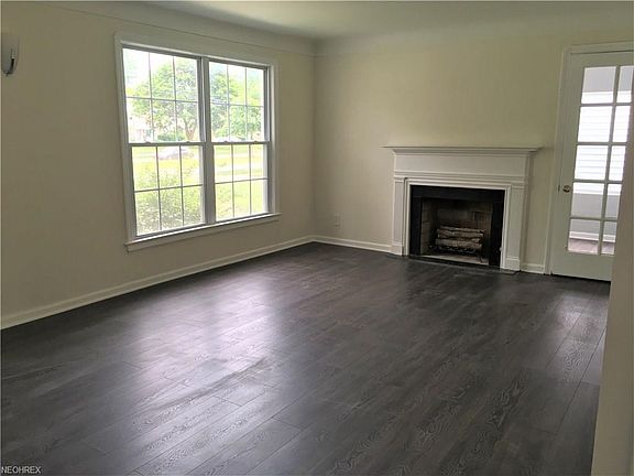 4th image of 1242 S Belvoir Blvd