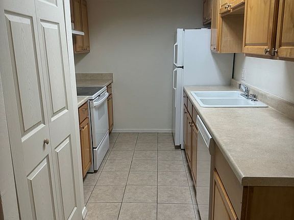 5th image of 455 W Kelso St APT 134