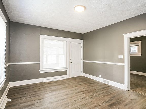 4th image of 1022 Benham Ct