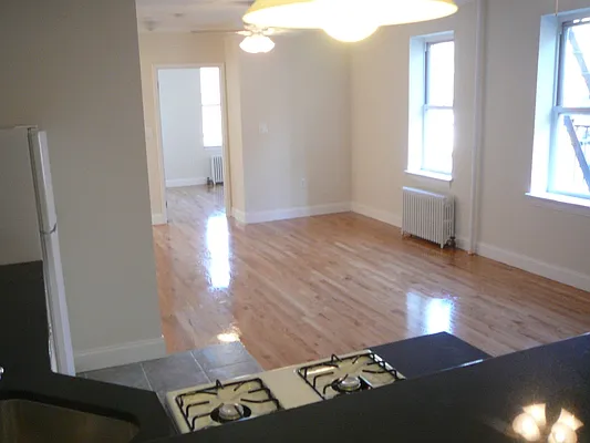 Rented by Kings Court Real Estate | media 38