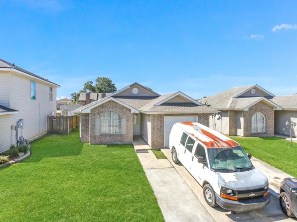 4136 Lac Street Pierre Dr, Harvey, LA 70058
