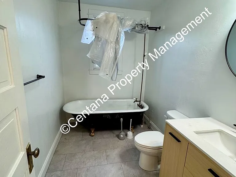 722 S Montana — Photo 8