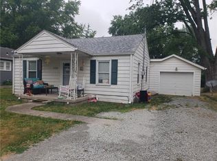 2216 E 5th St, Anderson, IN 46012