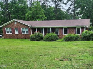1422 Forest Hill Rd, Macon, GA 31210