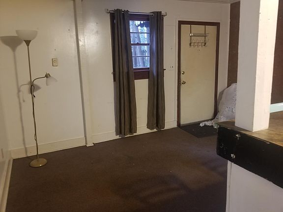 Livingroom front door closed