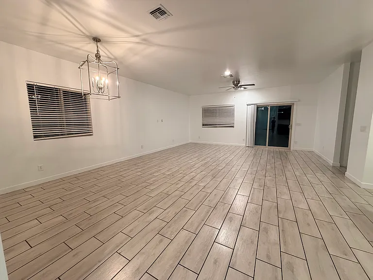 976 E White Wing Dr — Photo 15