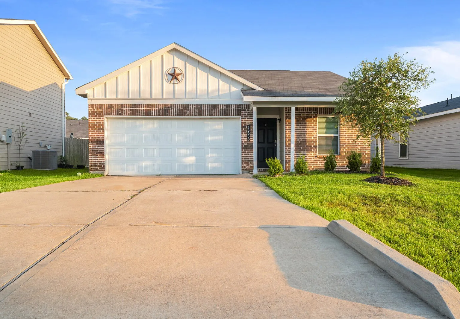 3 bed, 2.0 bath, 1200 sqft, $1,550 — Photo 1