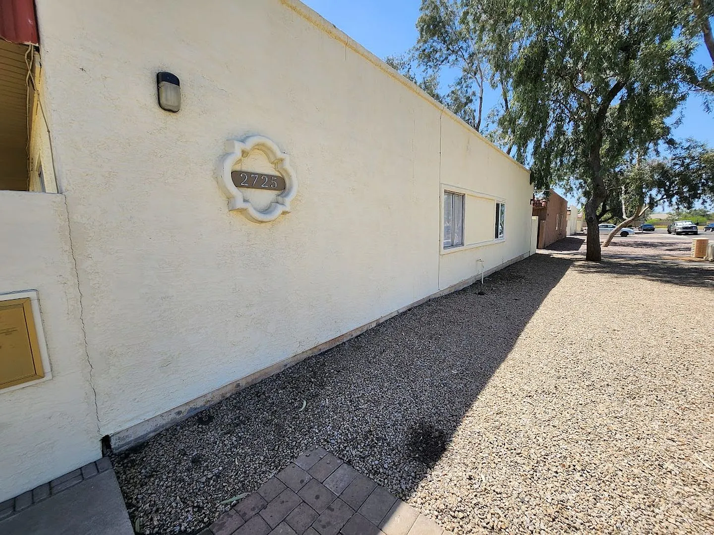2725 E Tierra Buena — Photo 3