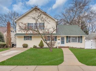 270 Ocean Ave, Massapequa Park, NY 11762